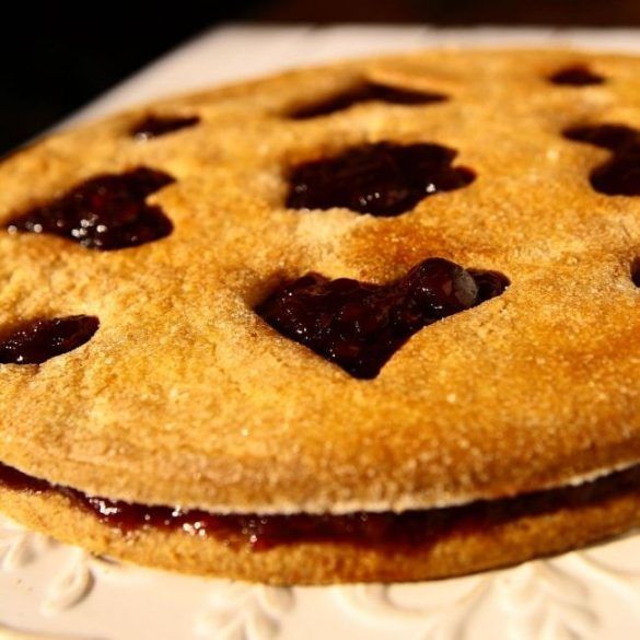 Frolla Alla Genovese Con Confettura Extra Di Ciliegie