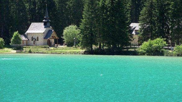 Lago Di Braies Min