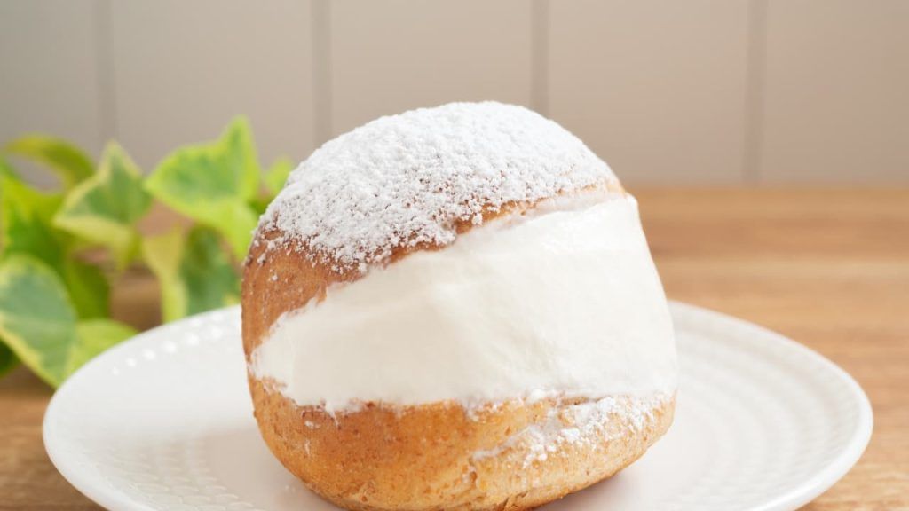 maritozzo con panna