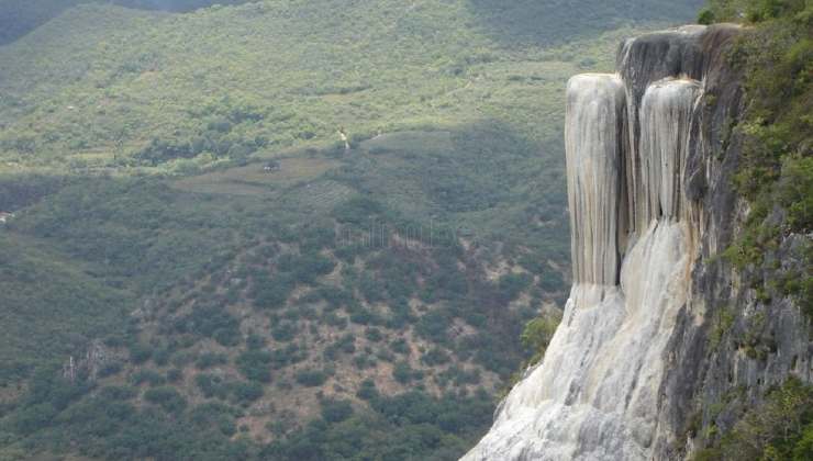 Hierve el Agua: cascata pietrificata 