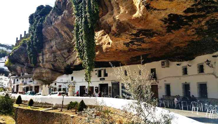 Setenil de las Bodegas