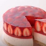 Fetta di cheesecake alle fragole