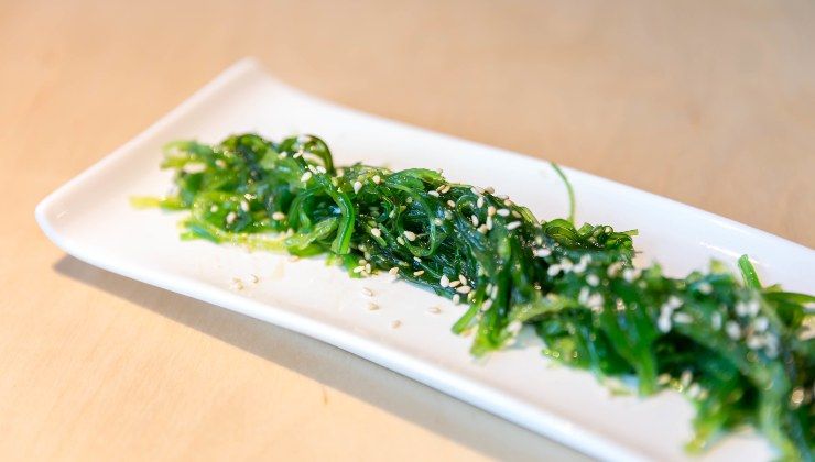 Goma Wakame: Proprietà, benefici e ricette