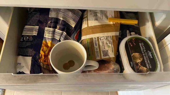 tazza nel freezer