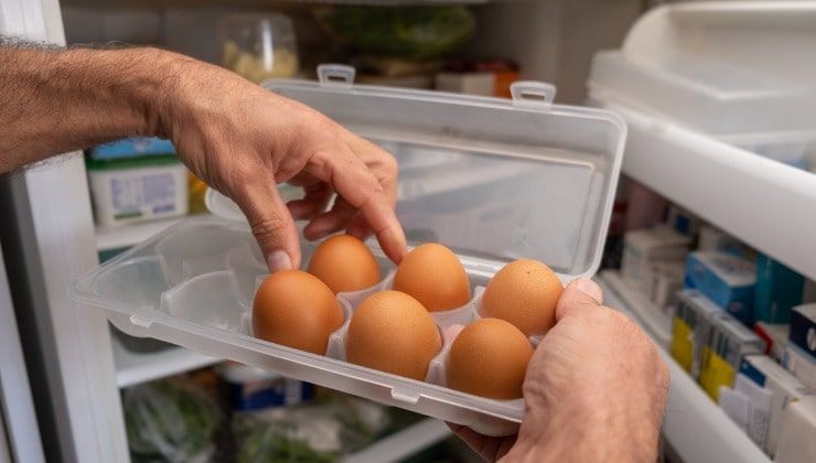 Uova nel frigorifero
