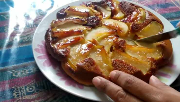 Torta di mele con farina d'avena