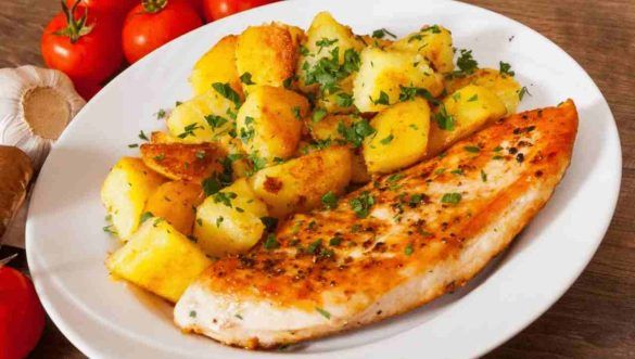 Petto di pollo con potate al forno