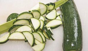 Tagliare le zucchine