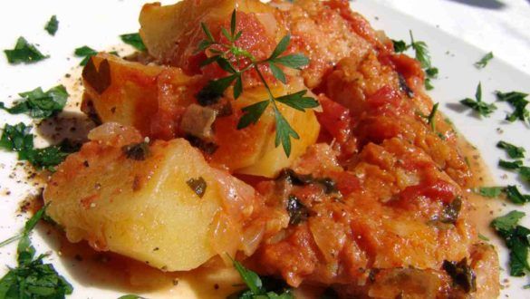 Baccalà al sugo con patate