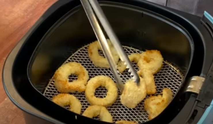 Calamari fritti in friggitrice ad aria