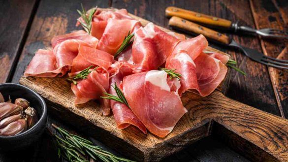 Riconoscere un prosciutto crudo di qualità