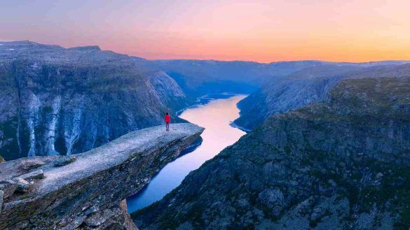 Trolltunga - Norvegia