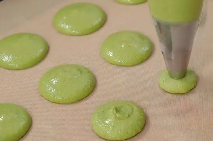 Non è mai stato così semplice fare i macarons in casa, ricetta per  principianti