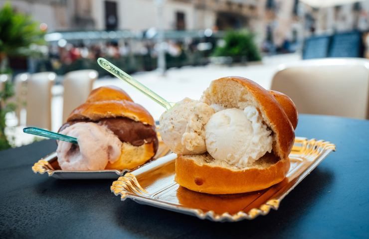 Brioche-con-gelato-Sicilia