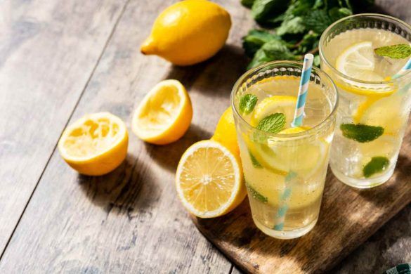 Limonata a cosce aperte