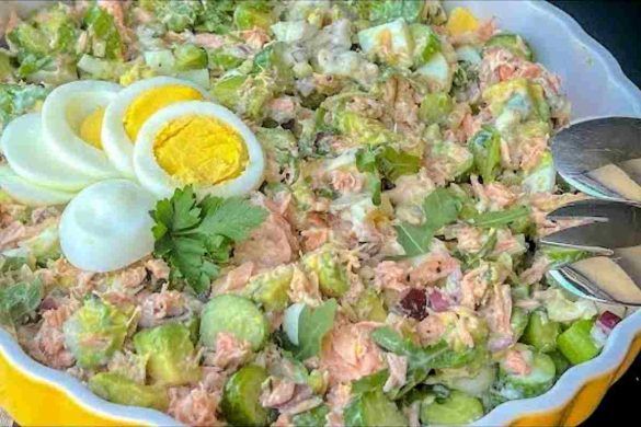 Insalata fredda con uova sode