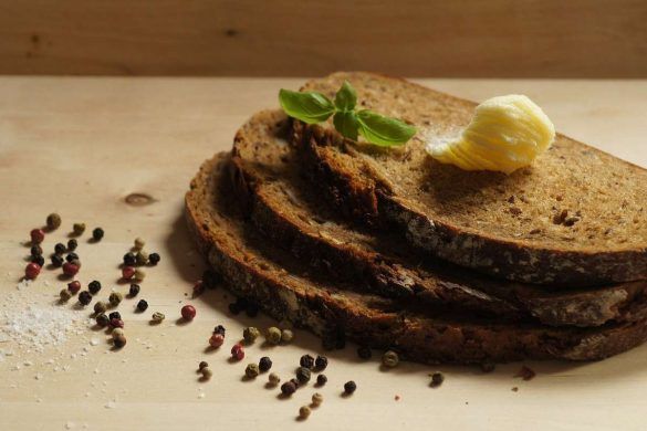 Pane con burro ghee