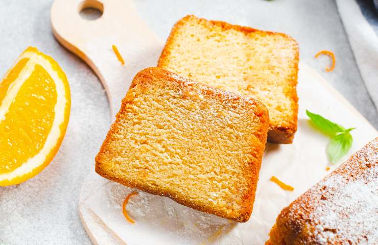 Torta frullata arancia e gocce di cioccolato