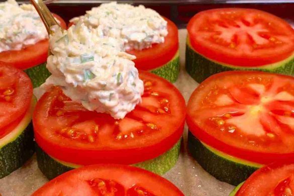 Antipasto zucchine e pomodori con formaggi