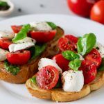 Bruschetta caprese