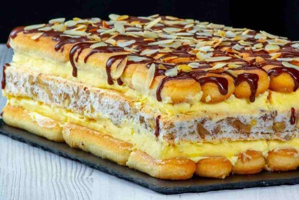 Deliziosa torta con i Savoiardi