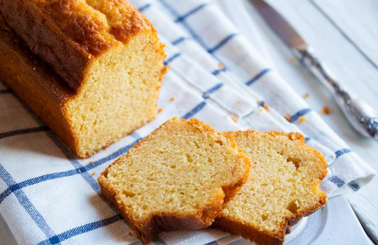 Plumcake alle mele ricetta