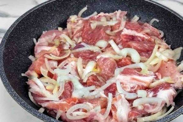 Carne e cipolle