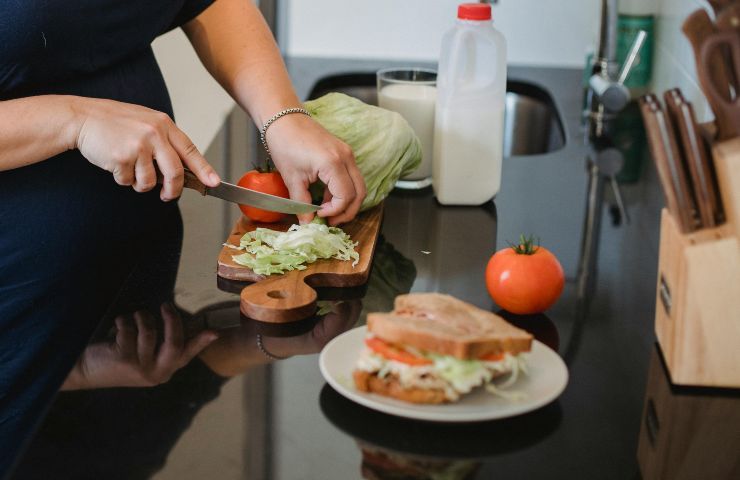 Preparazione american sandwich