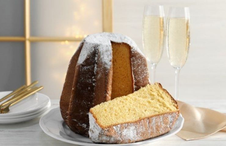 Come-abbinare-vino-e-pandoro