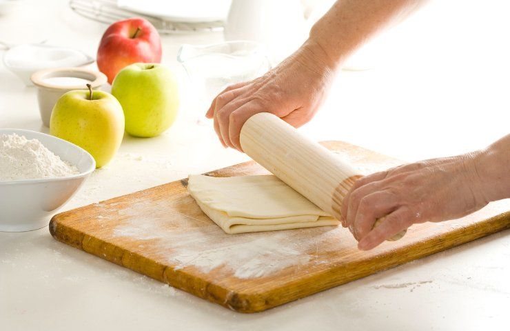 Involtino di pasta sfoglia ripieno di macinato