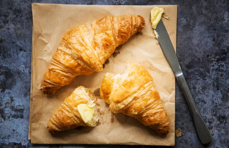 Cornetti di pasta sfoglia ricetta