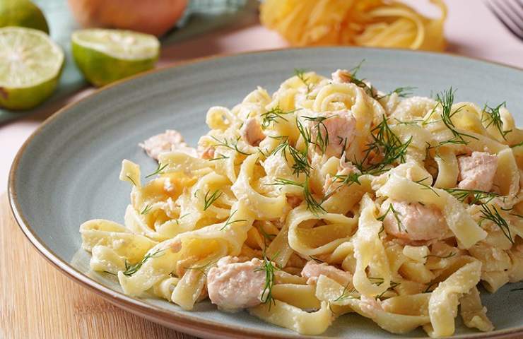 Pasta con salmone fresco senza panna